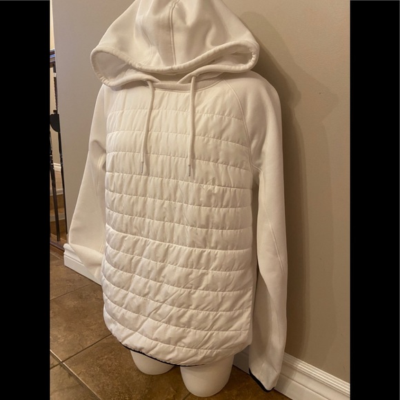 UnderArmour Pull Over - Picture 1 of 1